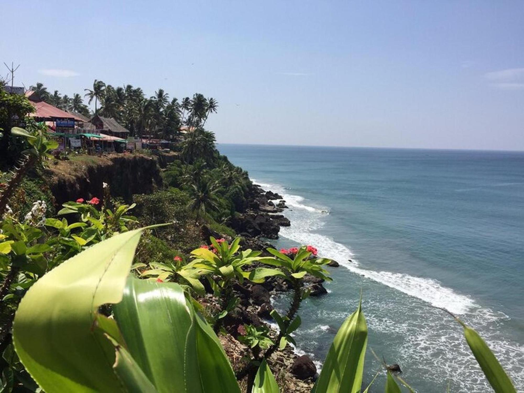 Puthooram Seaview Cliff Resort Varkala Exterior photo
